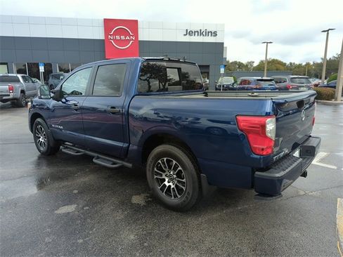 Certified 2024 Nissan Titan SV w/ SV Convenience Package image 9