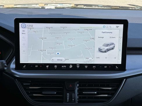 Used 2024 Ford Escape SE image 18