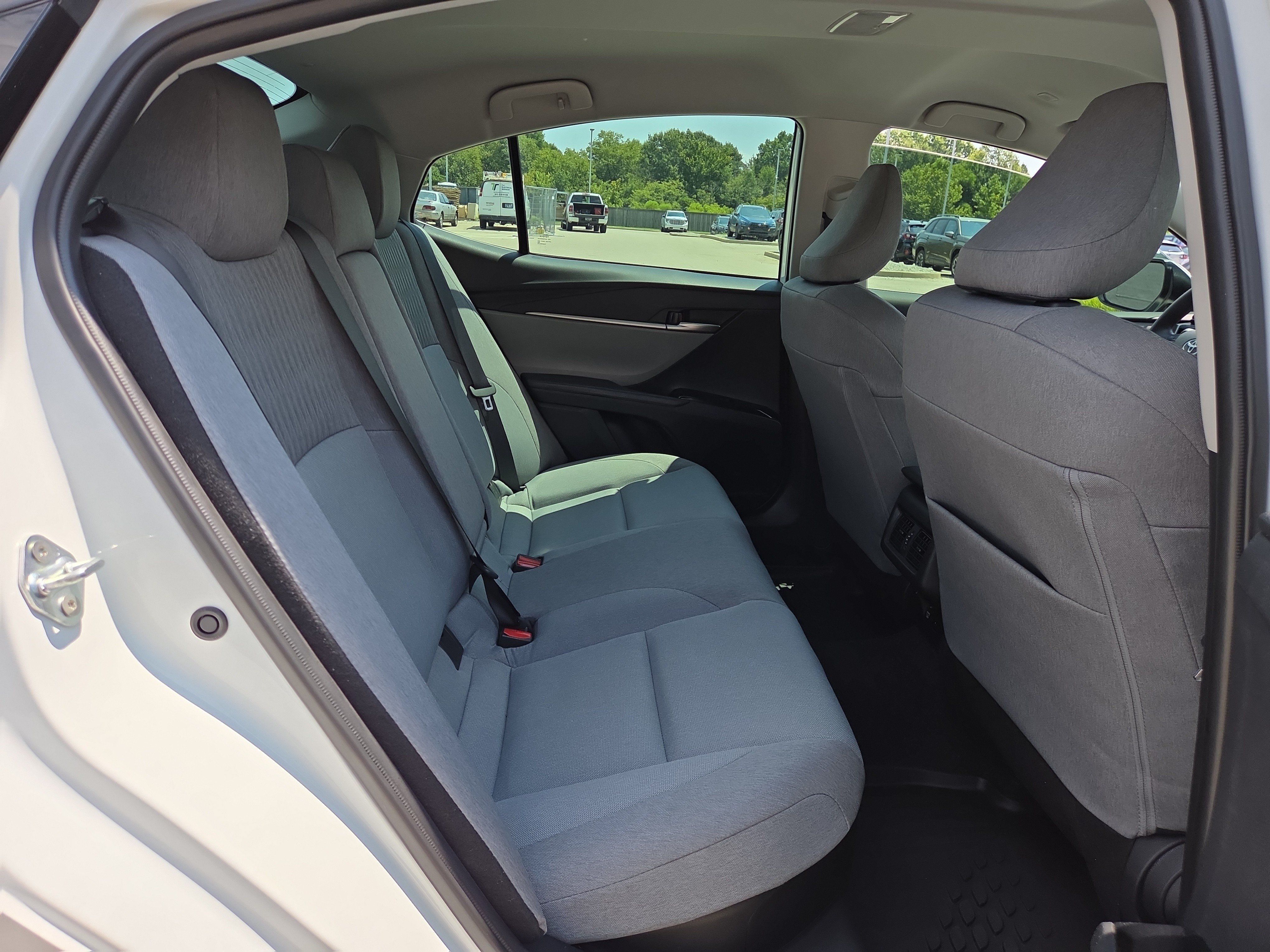 Used 2025 Toyota Camry LE FWD image 14