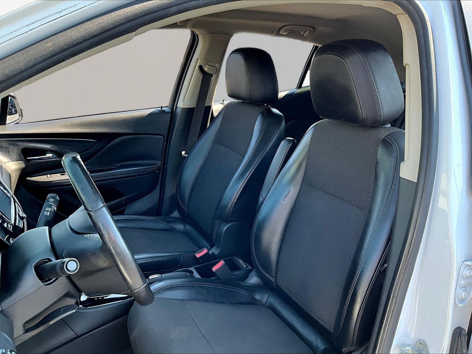 Used 2020 Buick Encore Preferred AWD/4WD image 20