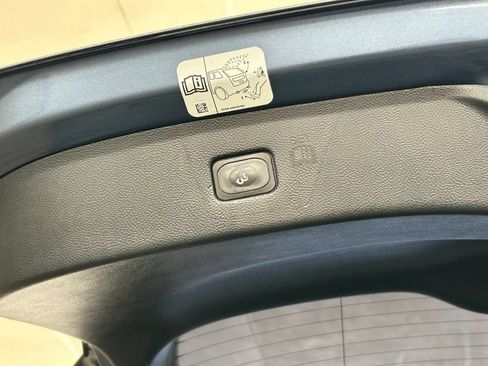 Used 2019 Ford Edge Titanium w/ Cargo Accessory Package FWD image 31