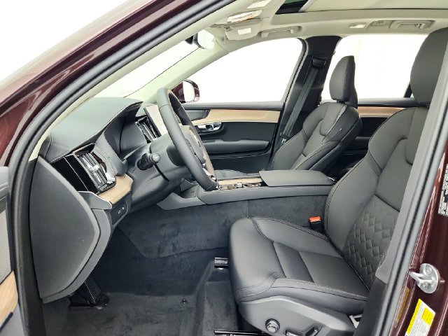 New 2025 Volvo XC90 T8 Plus w/ Protection Package Premier AWD/4WD image 21