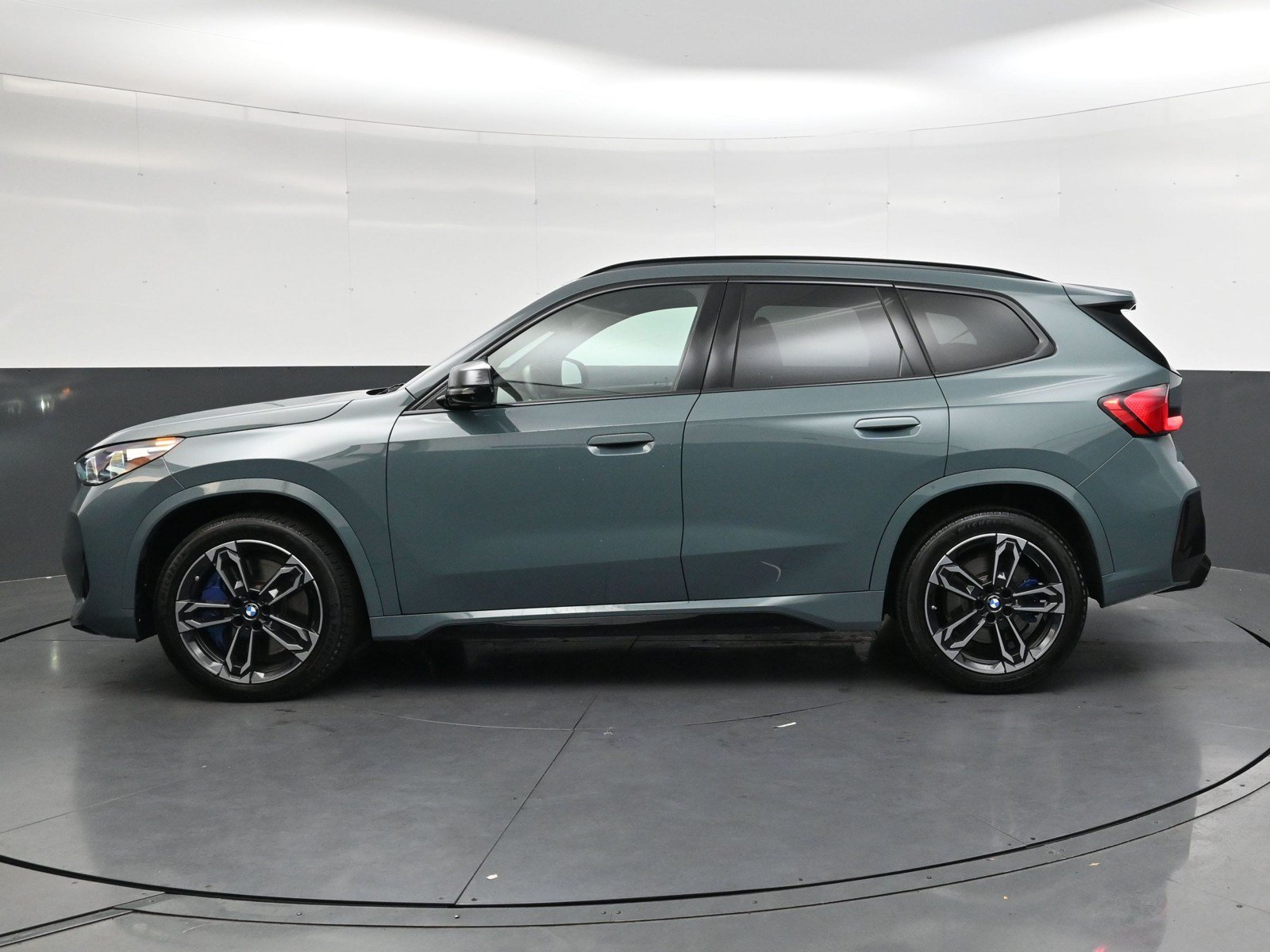 Used 2025 BMW X1 M35i AWD/4WD image 7