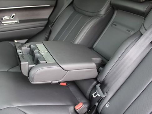 New 2026 Land Rover Range Rover SE image 20