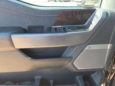 Used 2021 Ford F150 Lariat w/ Equipment Group 502A High image 13