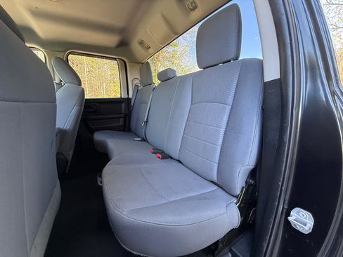 Used 2017 RAM 1500 Express AWD/4WD image 18