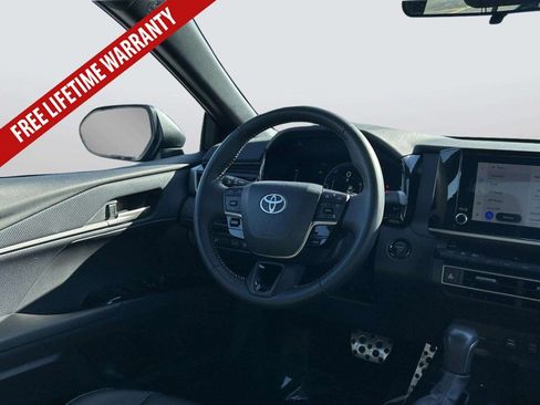 Used 2025 Toyota Camry SE FWD image 14