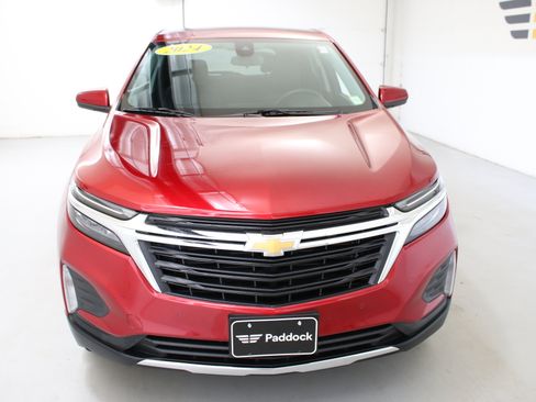 Used 2024 Chevrolet Equinox LT w/ LPO, Floor Liner Package AWD/4WD image 2