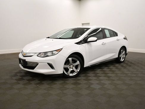 Used 2018 Chevrolet Volt LT FWD image 2