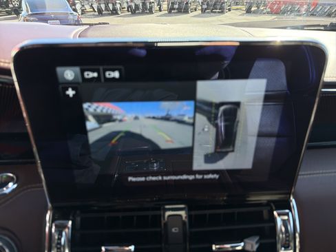 Used 2019 Lincoln Navigator Black Label image 17