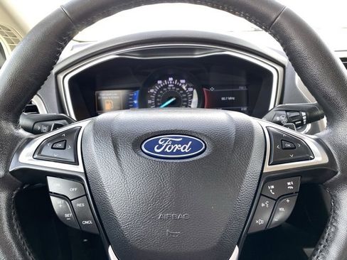 Used 2019 Ford Fusion SEL image 14