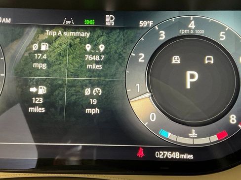 Certified 2024 Land Rover Range Rover Long Wheelbase SE image 17