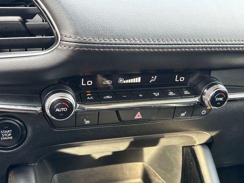 Used 2024 MAZDA MAZDA3 s FWD image 30