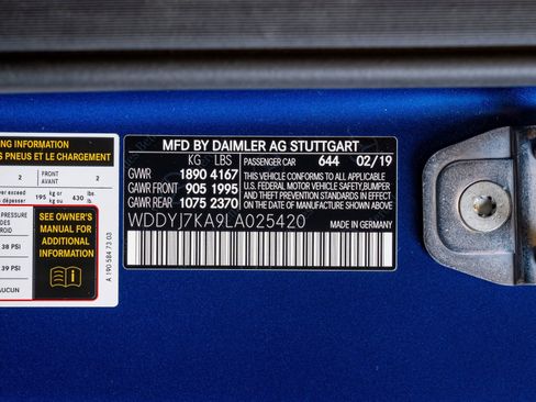 Used 2020 Mercedes-Benz AMG GT R image 24