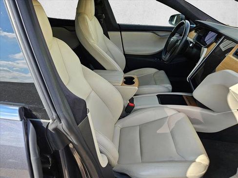 Used 2021 Tesla Model S Long Range image 23