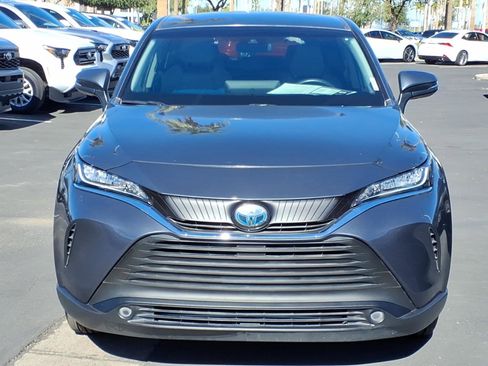 Used 2021 Toyota Venza LE w/ Carpet Mat Package (TMS) image 6