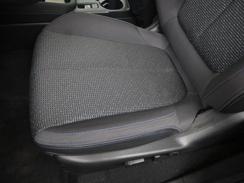 Certified 2025 Subaru Forester Premium AWD/4WD image 23