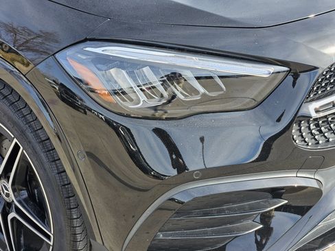 Certified 2025 Mercedes-Benz GLA 250 image 6