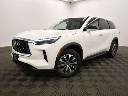 Used 2023 INFINITI QX60 Pure FWD image 2