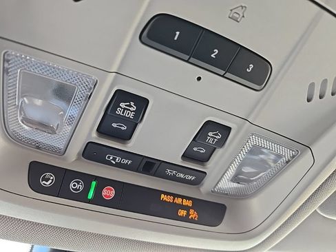 Used 2023 GMC Acadia SLE w/ Driver Convenience Package FWD image 61