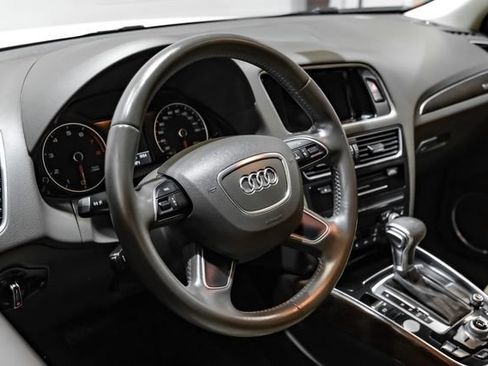 Used 2017 Audi Q5 2.0T Premium Plus w/ Technology Package AWD/4WD image 19