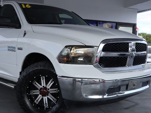 Used 2016 RAM 1500 Classic SLT image 2