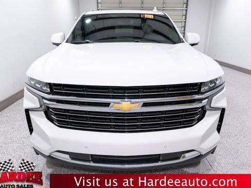 Used 2024 Chevrolet Suburban LT image 7