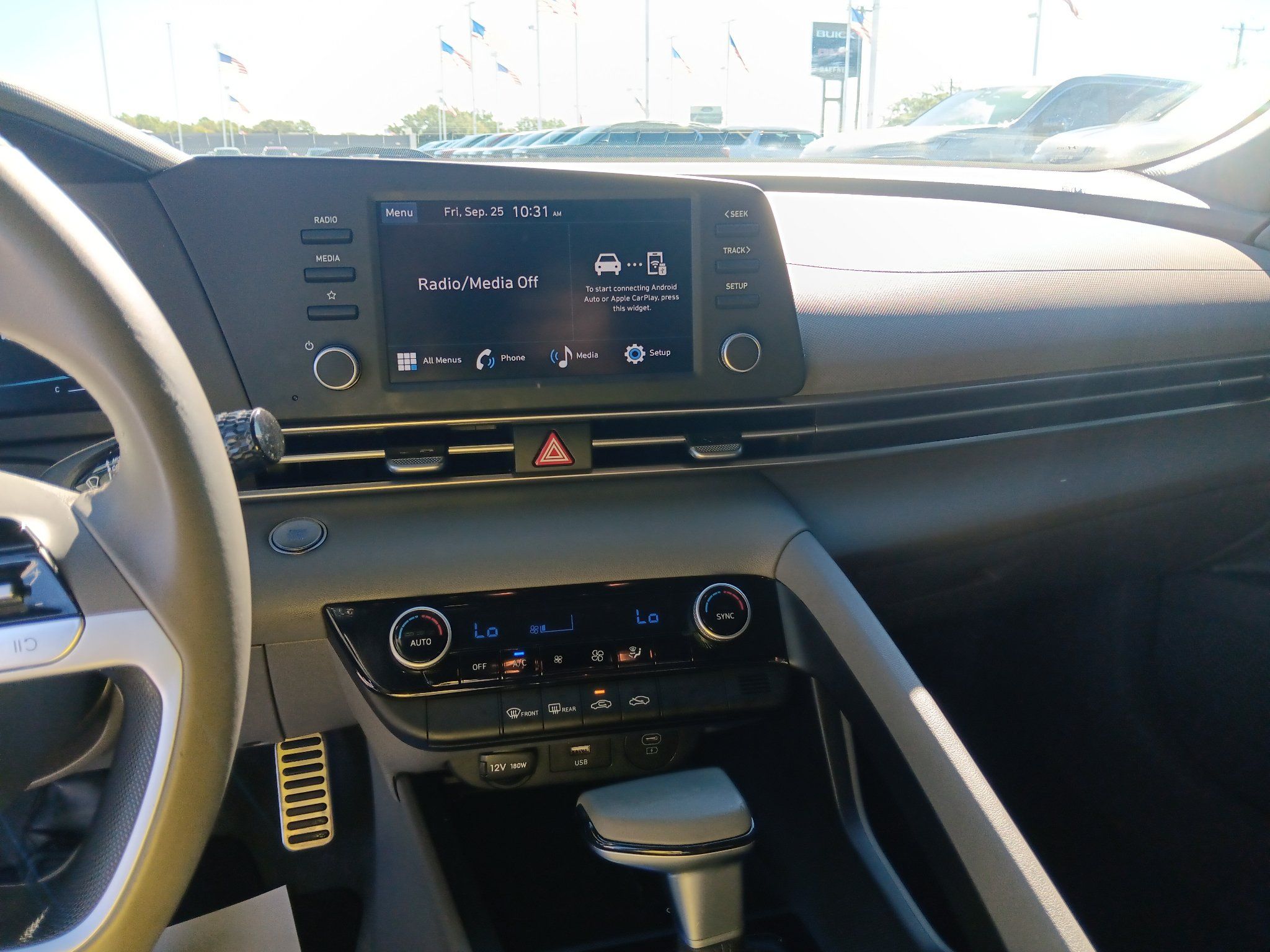 Used 2025 Hyundai Elantra Sport FWD image 13