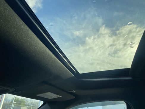 Used 2022 Chevrolet Silverado 3500 High Country image 21