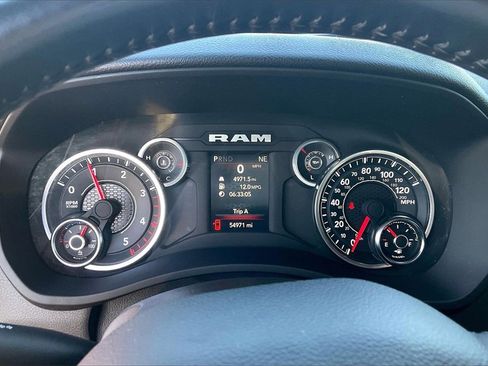 Used 2024 RAM 3500 Big Horn w/ Sport Appearance Package image 20