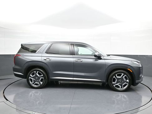 Certified 2025 Hyundai Palisade Limited image 5
