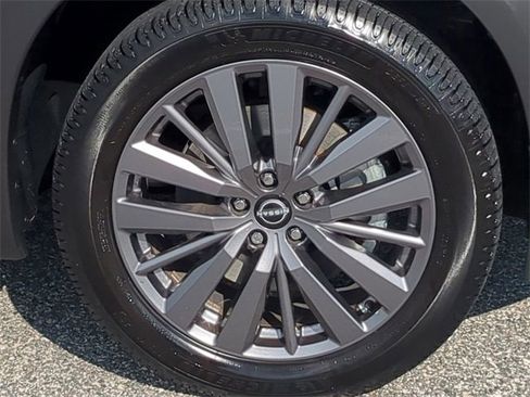 Used 2023 Nissan Pathfinder SL w/ SL Premium Package image 11