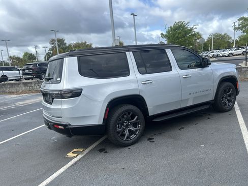 New 2026 Jeep Grand Wagoneer 4WD image 33
