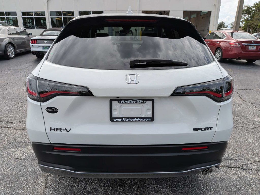 Used 2026 Honda HR-V Sport image 5