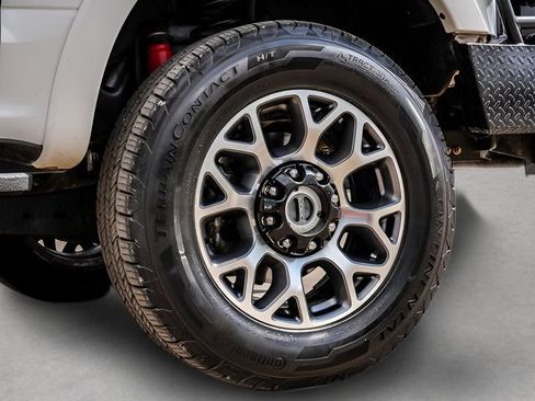 Used 2020 Ford F250 Lariat AWD/4WD image 9