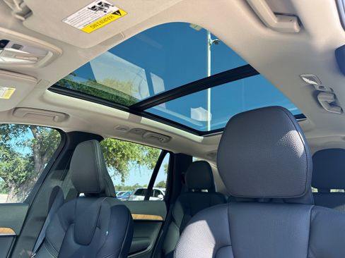Certified 2023 Volvo XC90 T8 Plus image 25