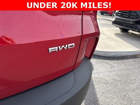 Used 2025 Ford Escape ST-Line image 9