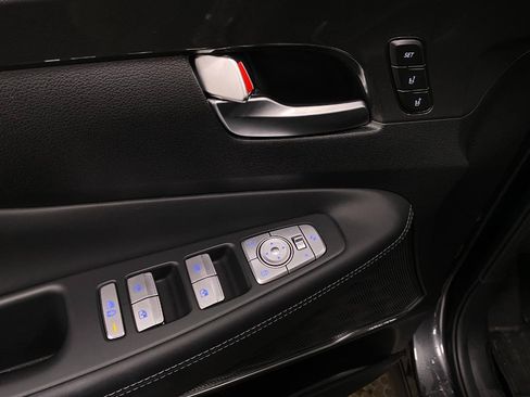 Used 2023 Hyundai Santa Fe Calligraphy image 33