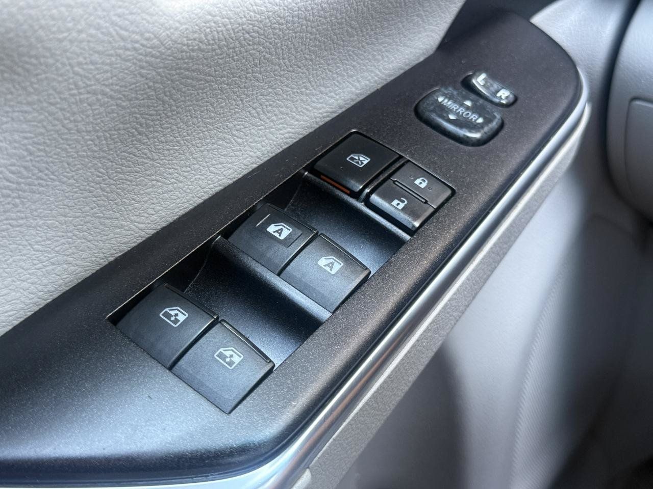 Used 2017 Toyota Camry LE FWD image 20