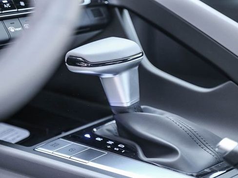 New 2026 Hyundai Elantra Sport FWD image 25