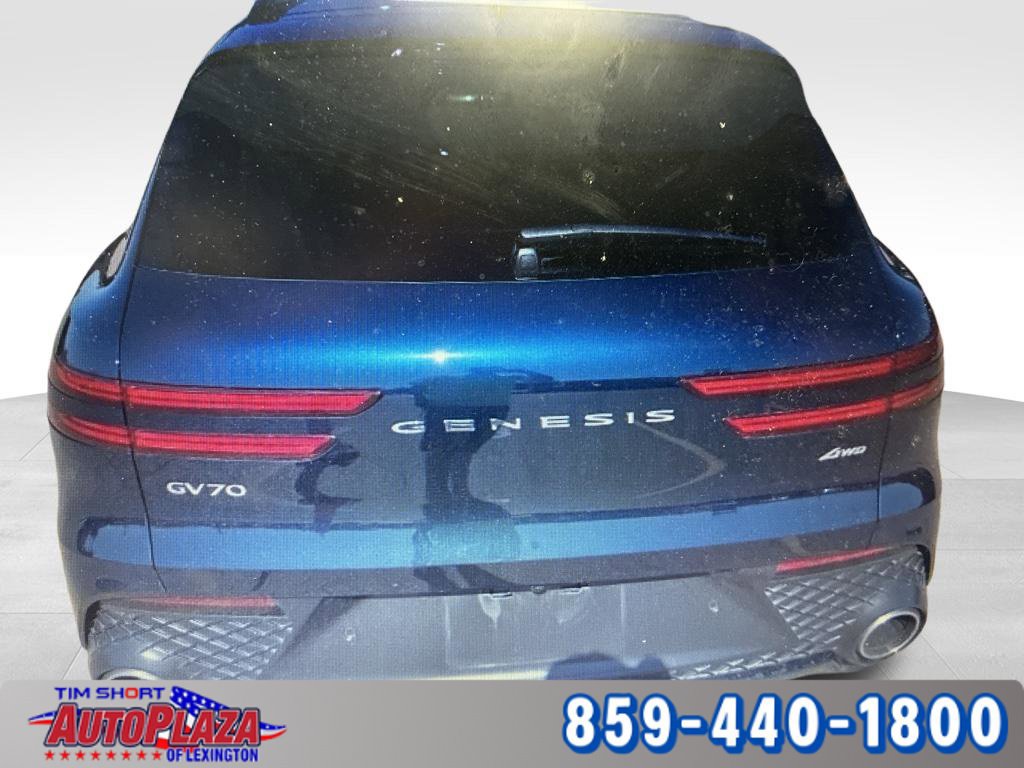 Used 2023 Genesis GV70 2.5T w/ Sport Prestige Package AWD/4WD image 9
