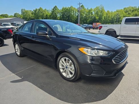 Used 2020 Ford Fusion SE FWD image 5