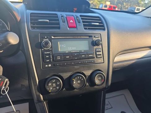 Used 2013 Subaru Crosstrek 2.0i Premium image 19