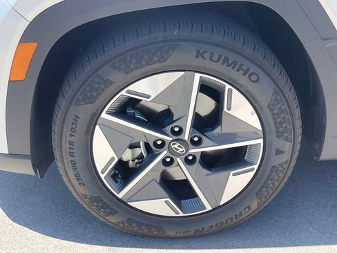 Used 2025 Hyundai Tucson SEL FWD image 4