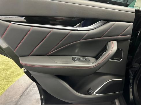 Used 2024 Maserati Levante GT Ultima image 16