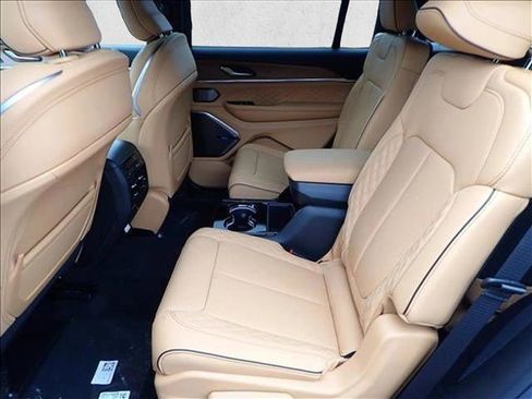 New 2025 Jeep Grand Cherokee L Summit image 10