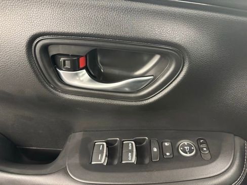 Certified 2026 Honda HR-V EX-L image 18