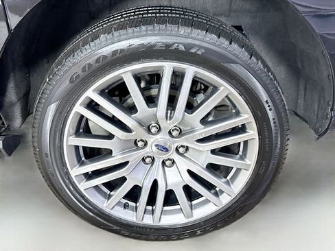 Certified 2024 Ford Expedition Max Platinum image 34