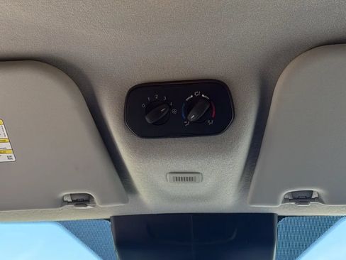 Used 2018 Ford Transit 350 XL RWD image 46