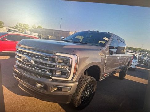 Used 2024 Ford F350 Platinum AWD/4WD image 14